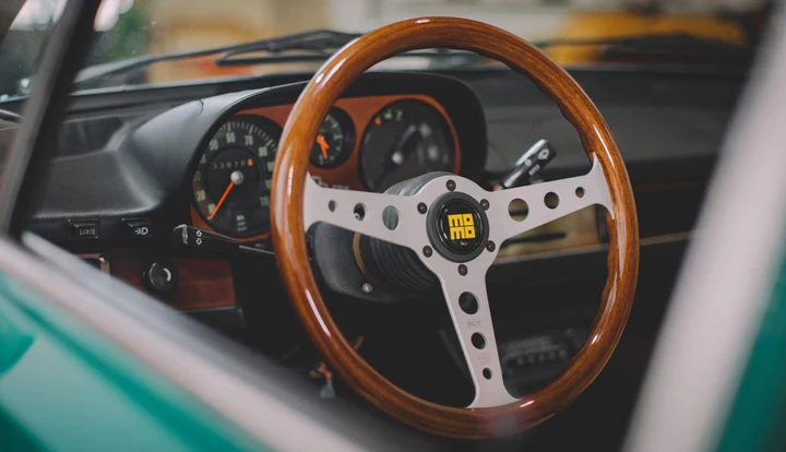 MOMO Heritage Indy 350mm - Image 2